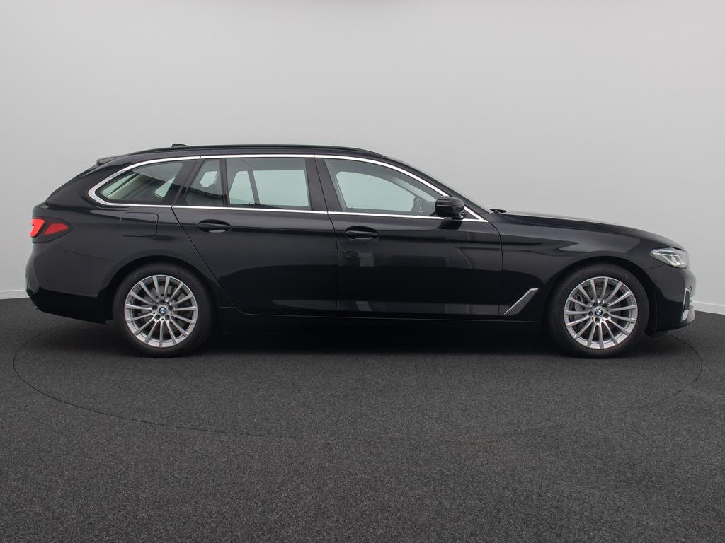 BMW 540 2022