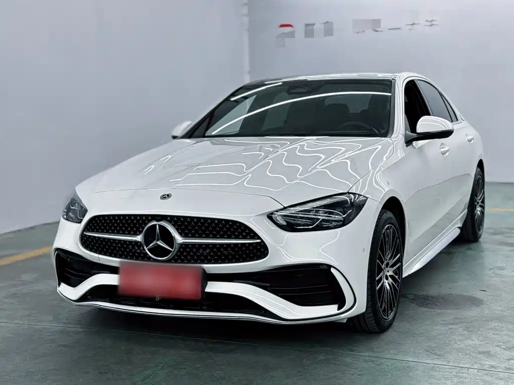 Mercedes-Benz C-Класс 2024