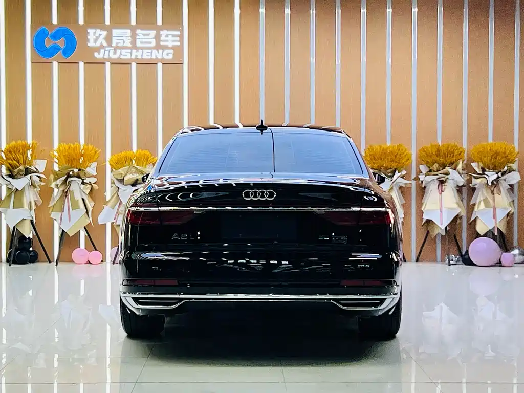 Audi A8 2022