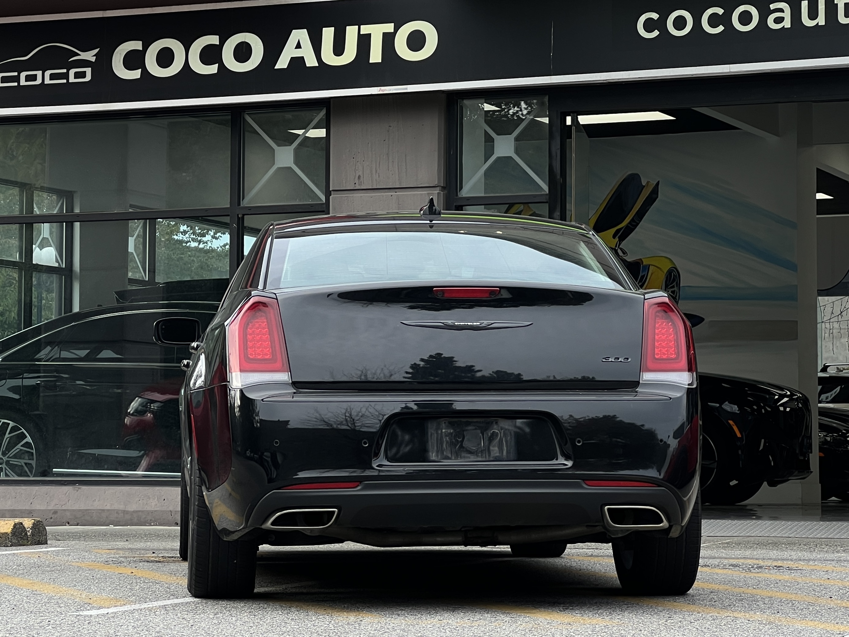Chrysler 300 2023