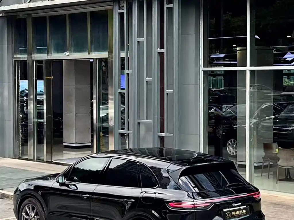Porsche Cayenne 2023