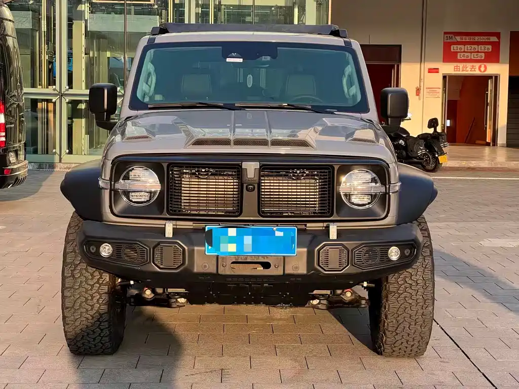 Tank 300 2022