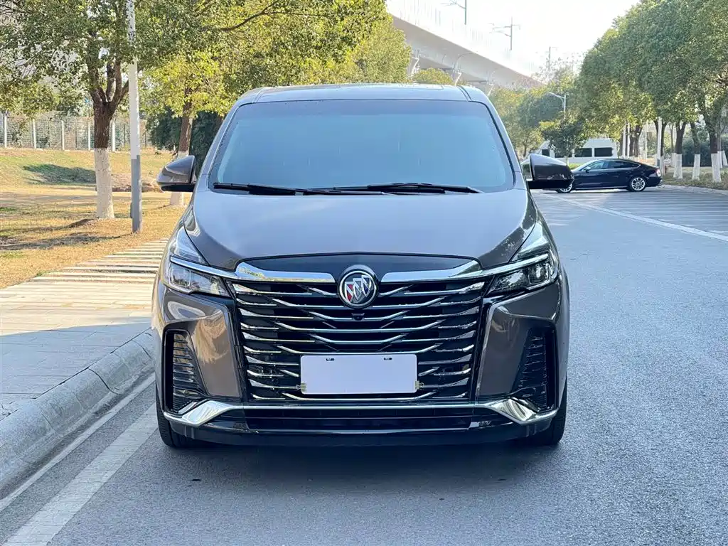 Buick GL8 2023