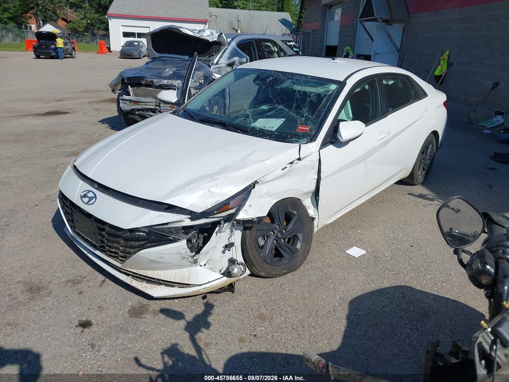 Hyundai Elantra 2022