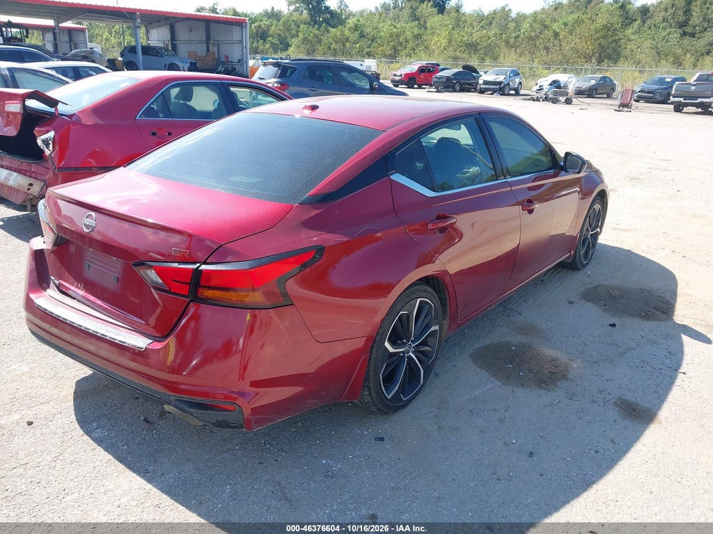 Nissan Altima 2023