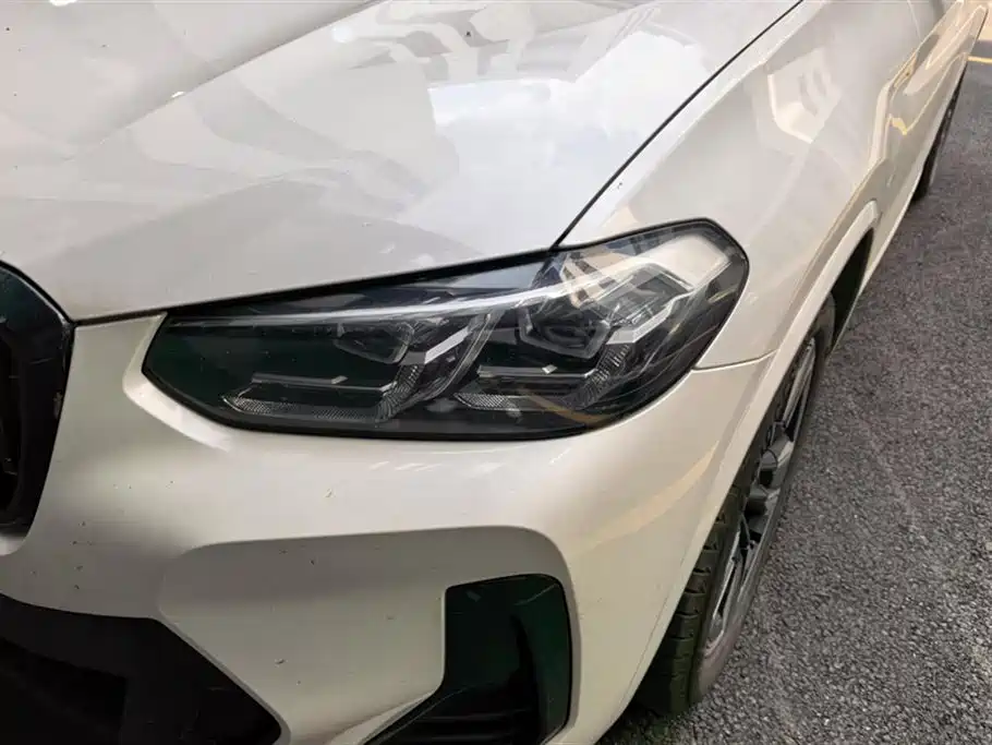 BMW iX3 2024
