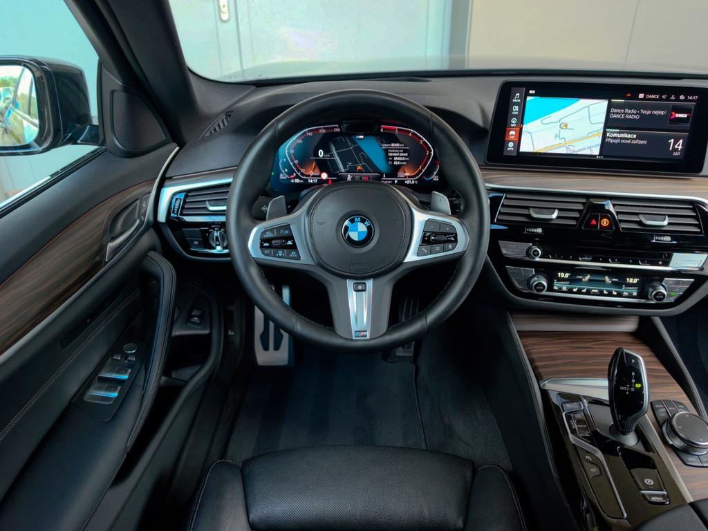 BMW 530 2023