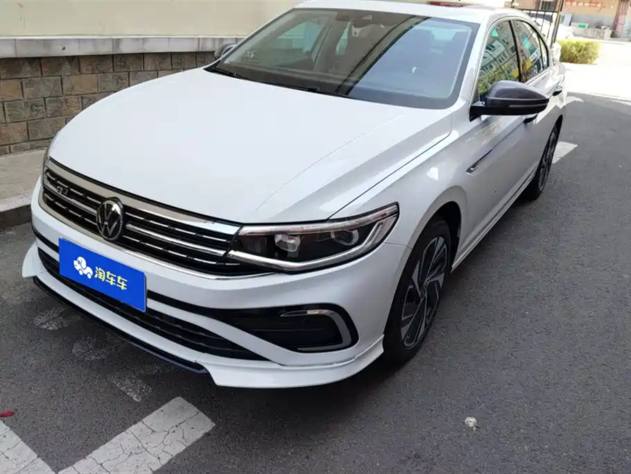 Volkswagen Bora 2023