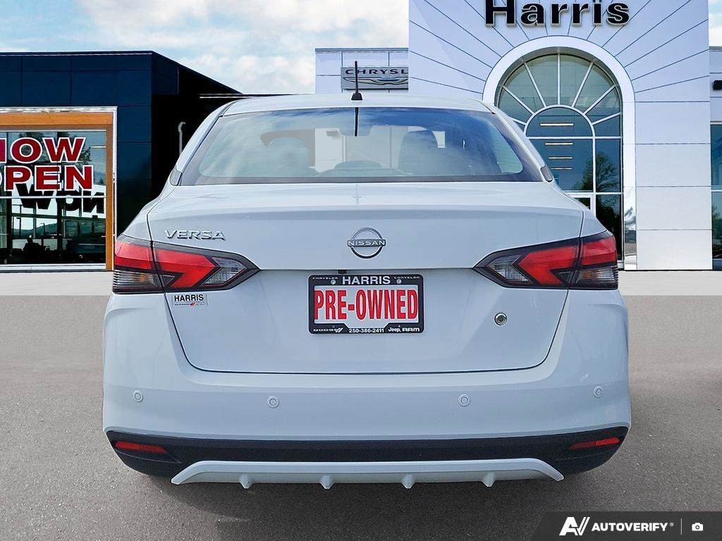Nissan Versa 2024
