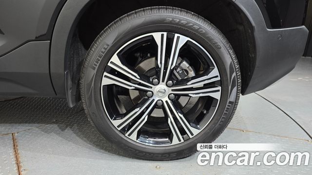 Volvo XC40 2021