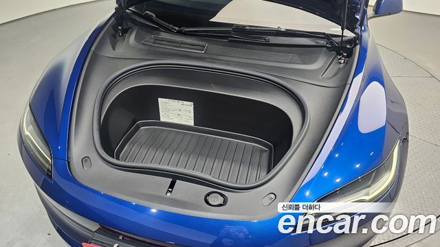 Tesla Model 3 2025