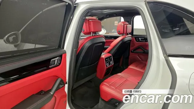 Porsche Cayenne 2023