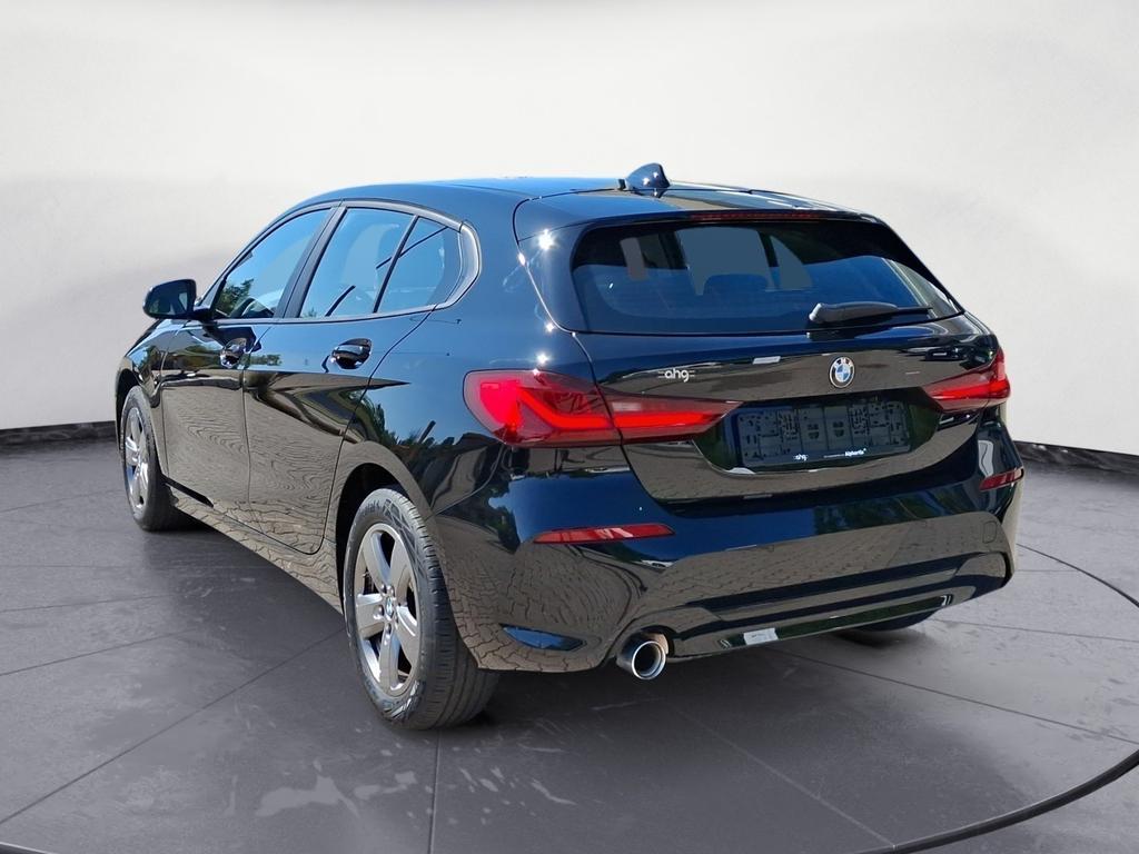 BMW 118 2023