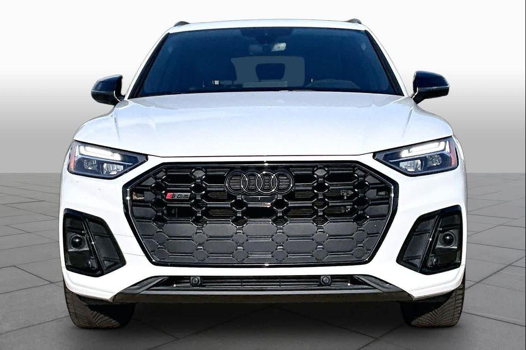 Audi SQ5 2024