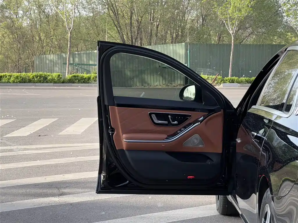 Mercedes-Benz Maybach S-Класс 2024