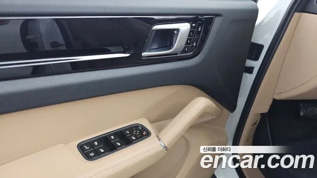 Porsche Cayenne 2021