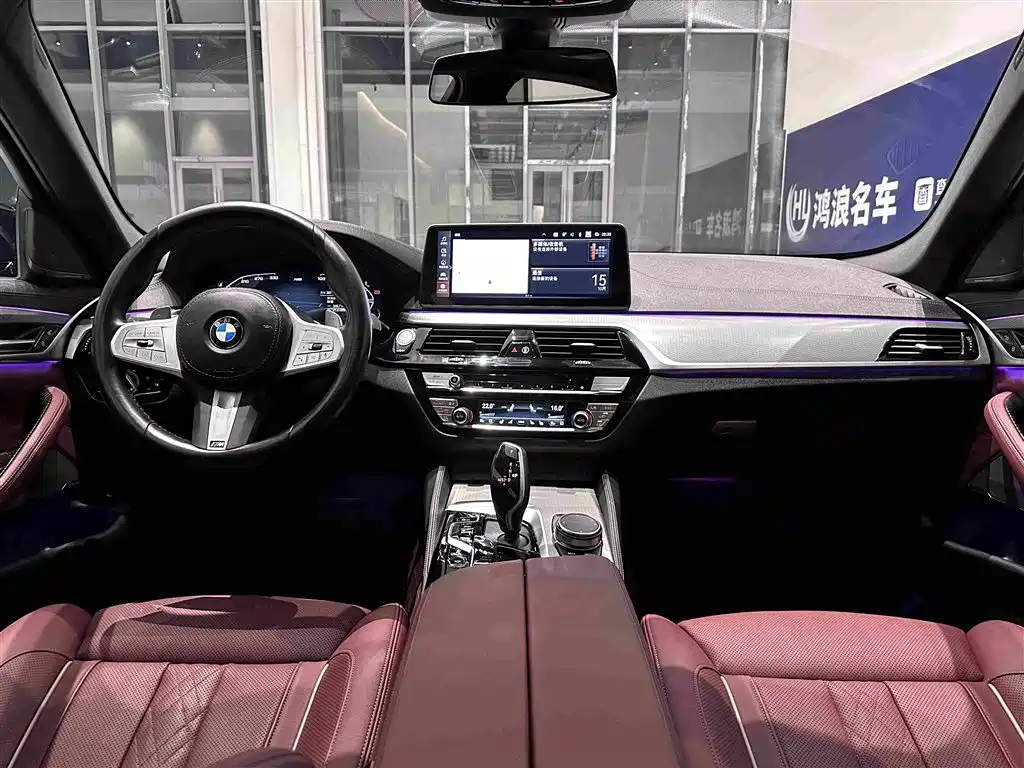 BMW 5 серии 2023
