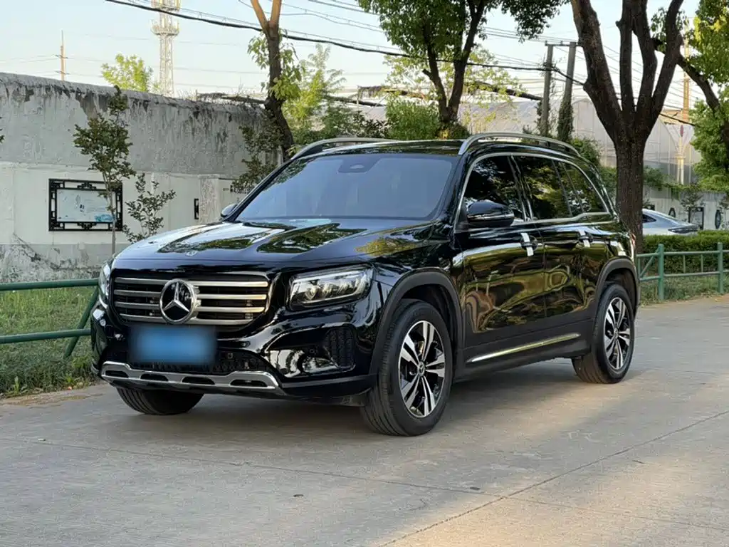 Mercedes-Benz GLB 2024