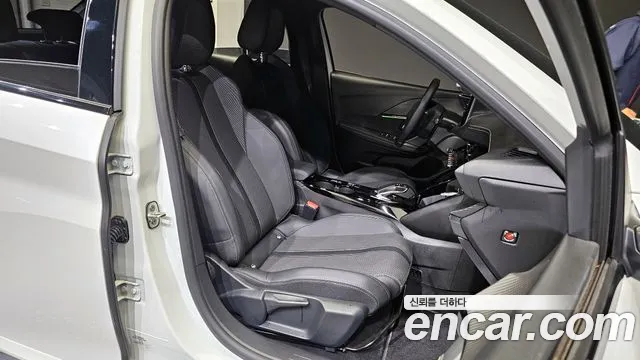 Peugeot 208 2022