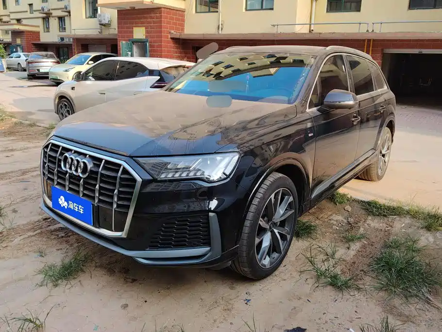 Audi Q7 2021