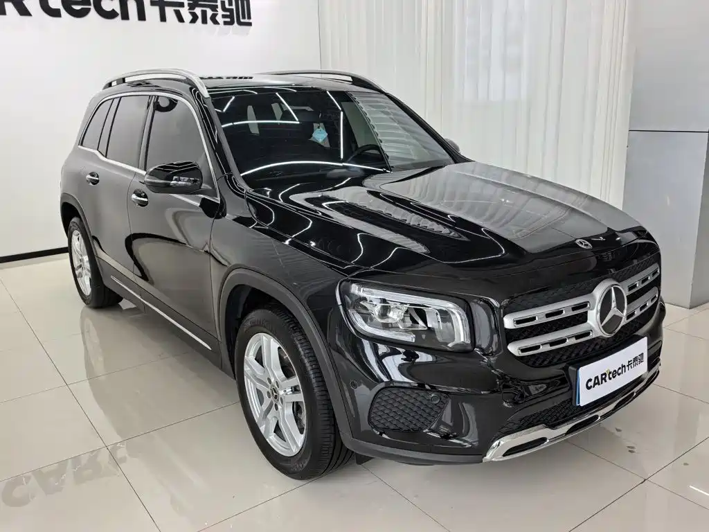 Mercedes-Benz GLB 2023