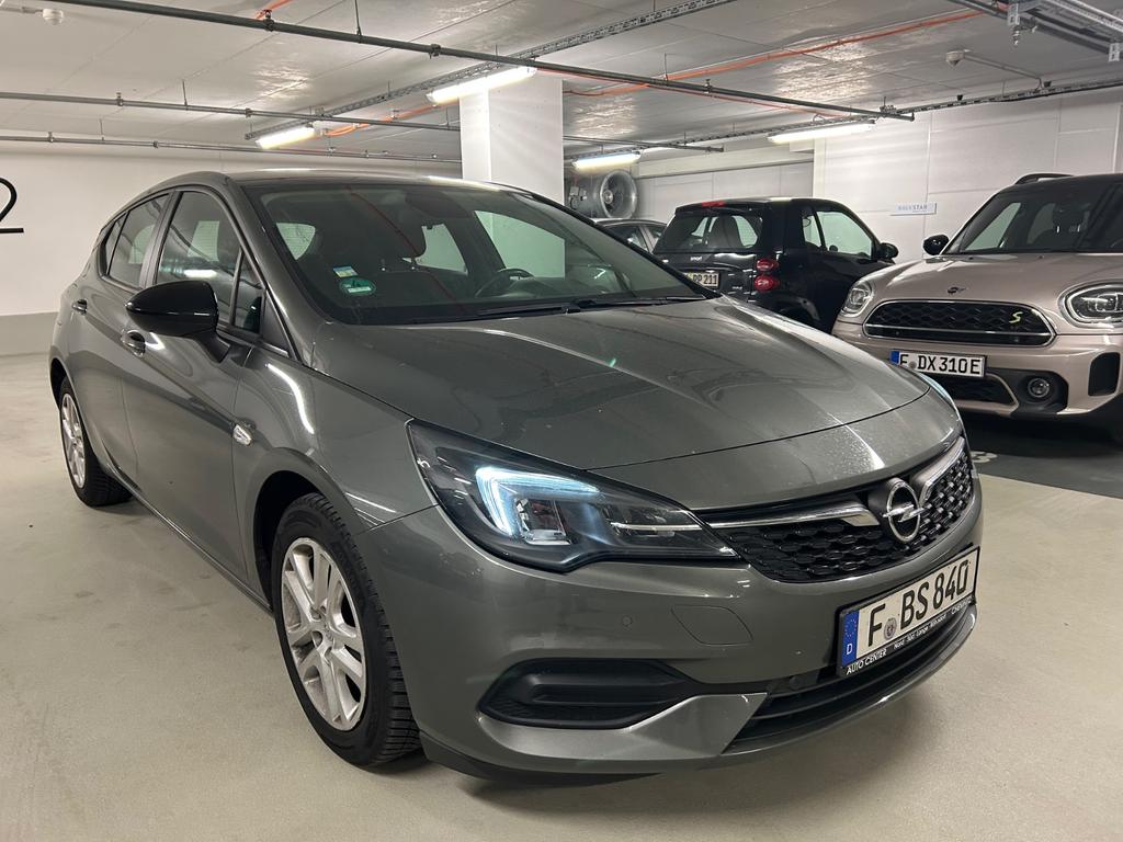 Opel Astra 2021
