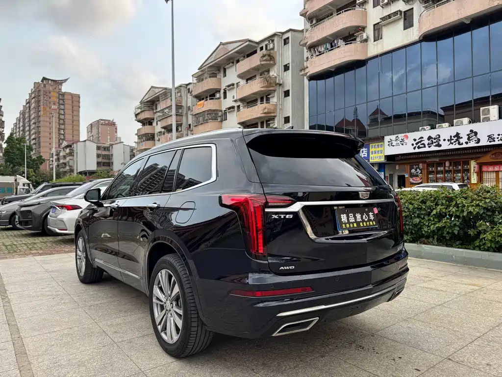 Cadillac XT6 2021