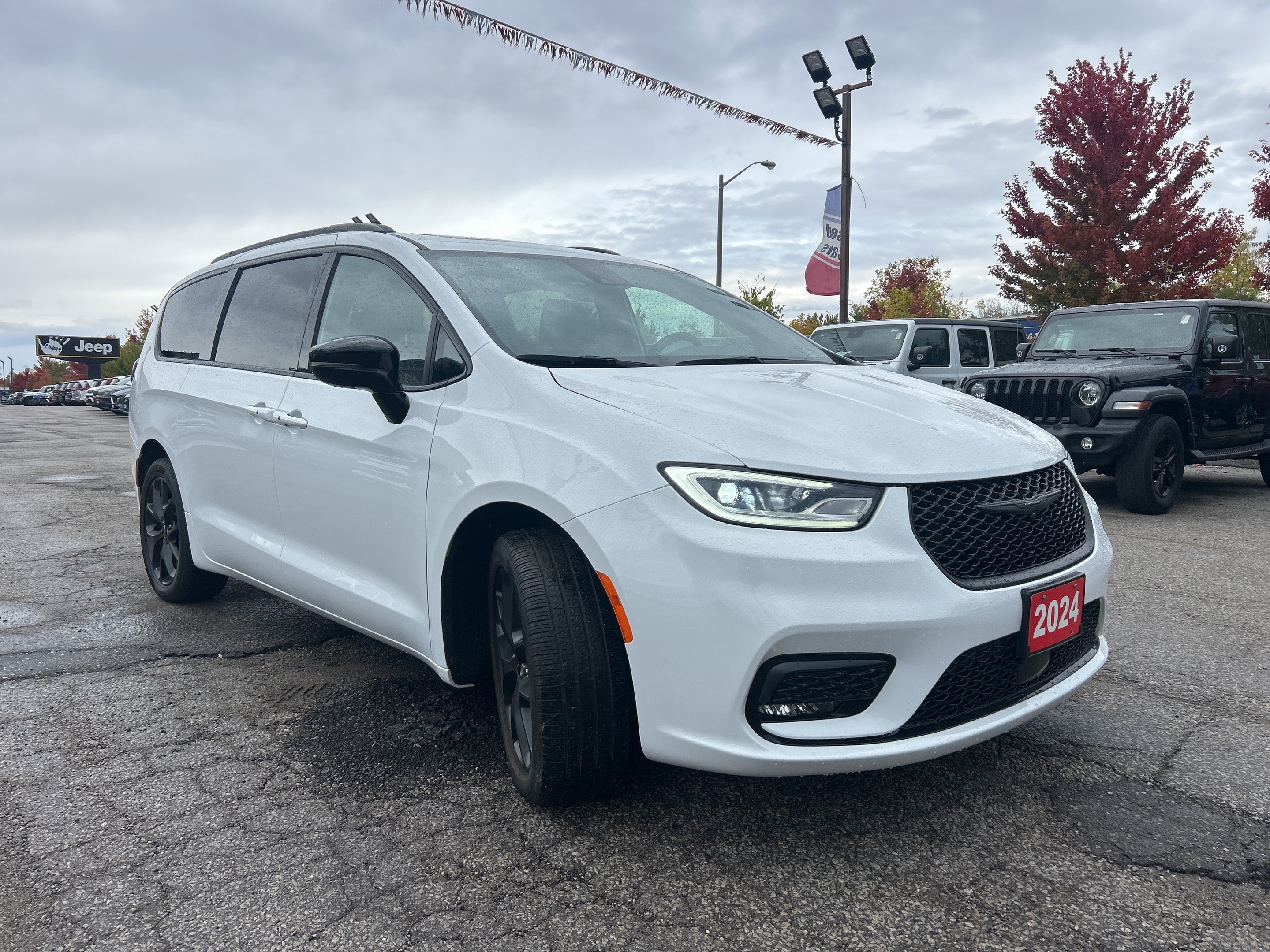 Chrysler Pacifica 2024