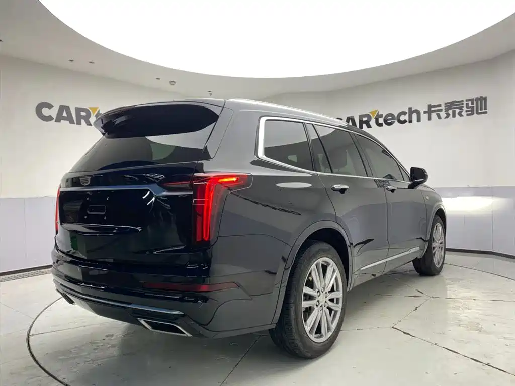 Cadillac XT6 2021
