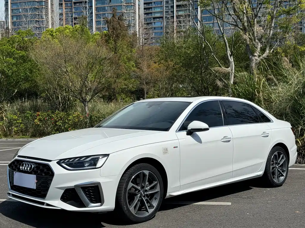 Audi A4 2021