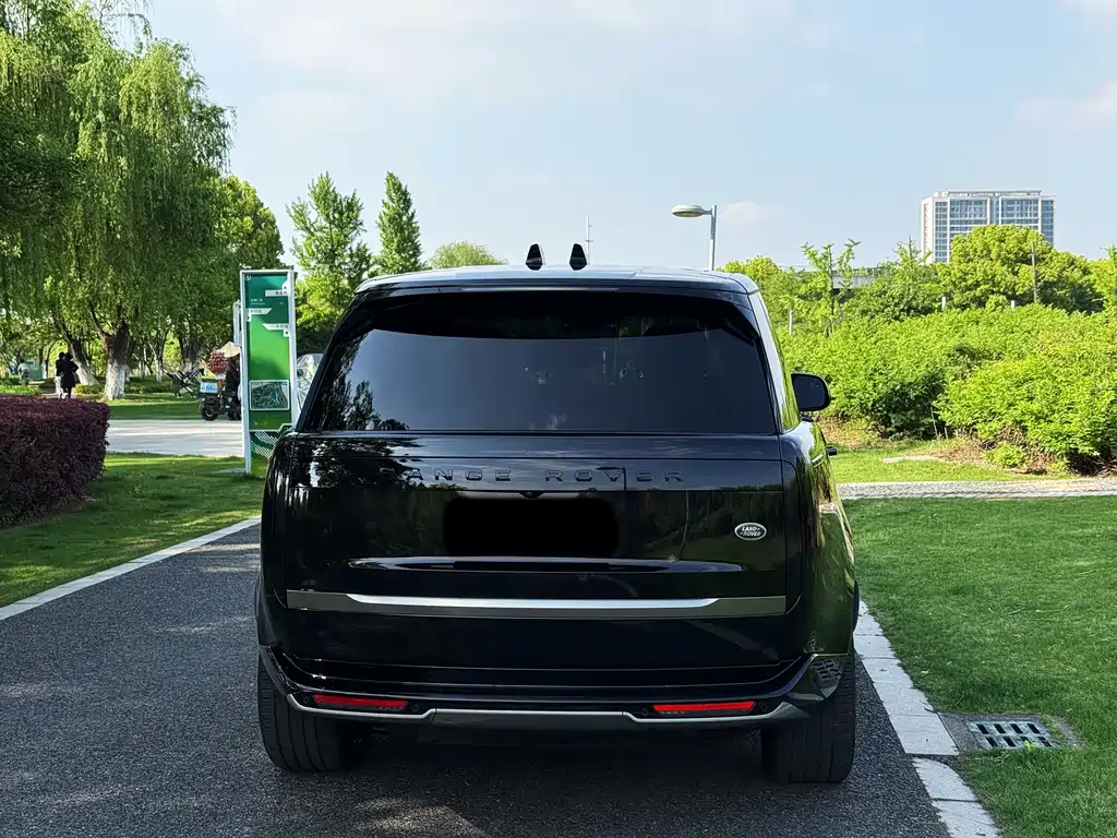 Land Rover Range Rover 2023