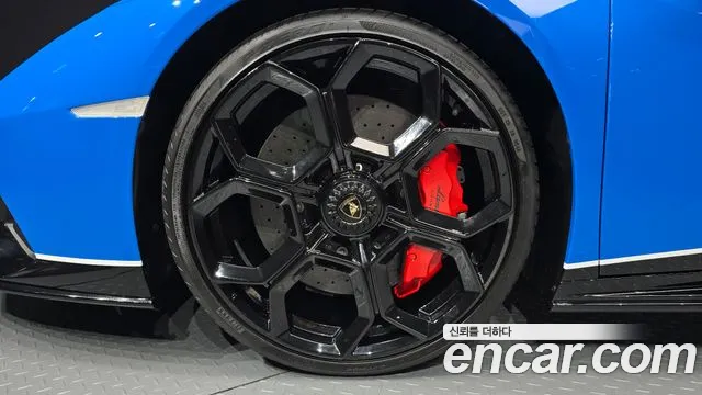 Lamborghini Huracán 2023