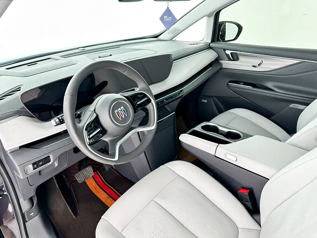 Buick GL8 2025
