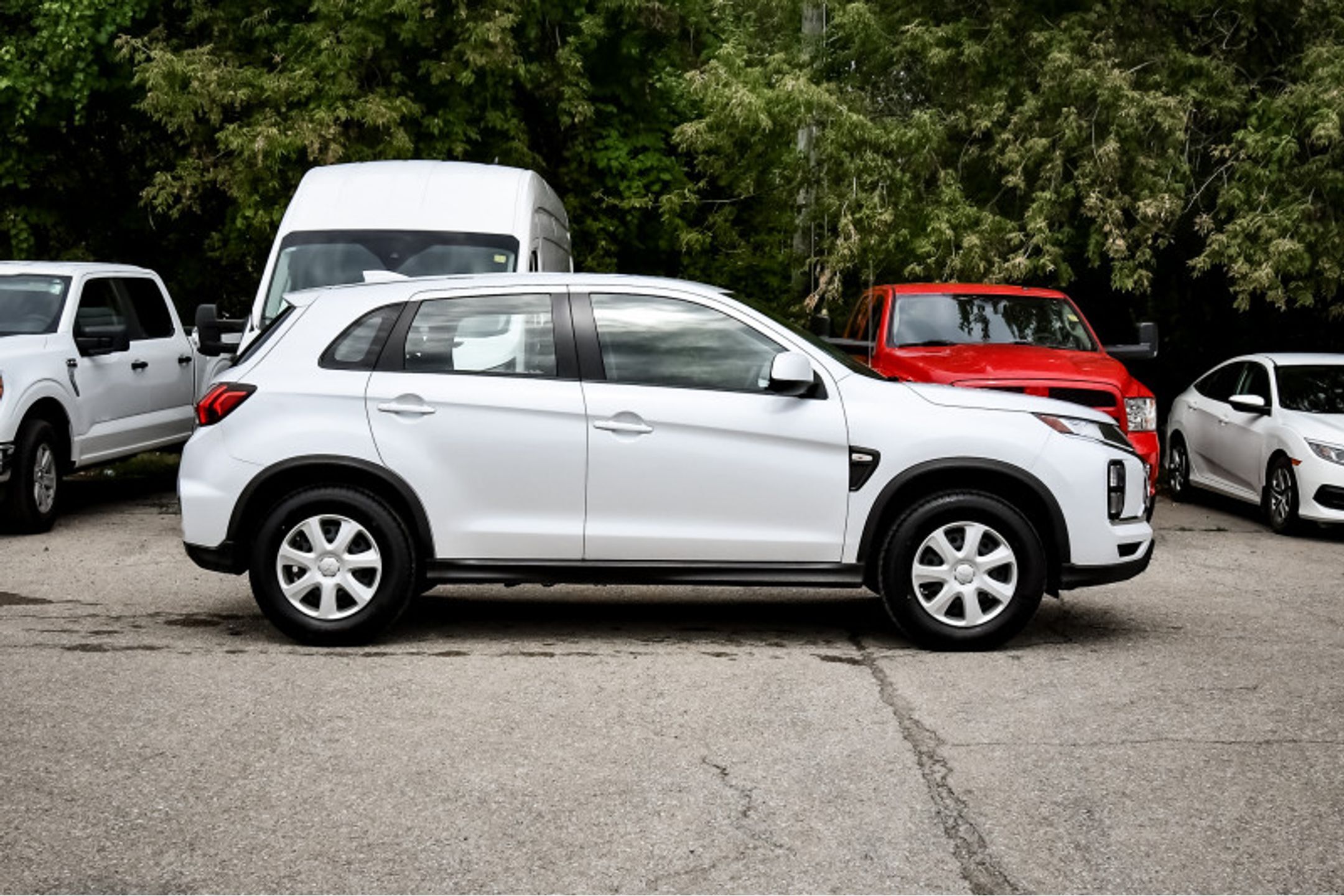 Mitsubishi RVR 2023
