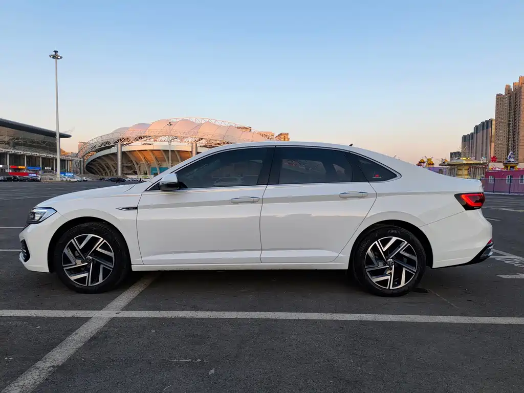 Volkswagen Jetta 2022