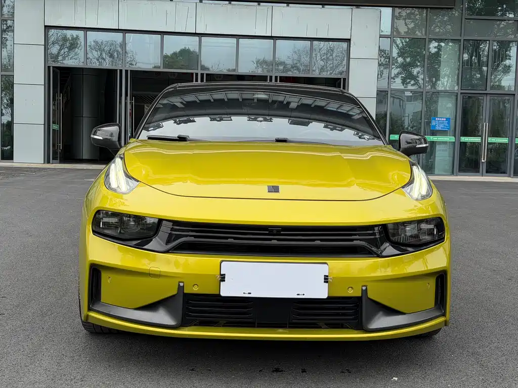 Lynk & Co 03 2022