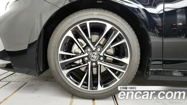 Toyota Camry 2025