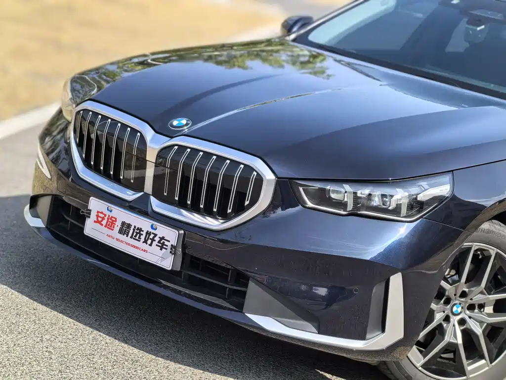 BMW 5 серии 2024