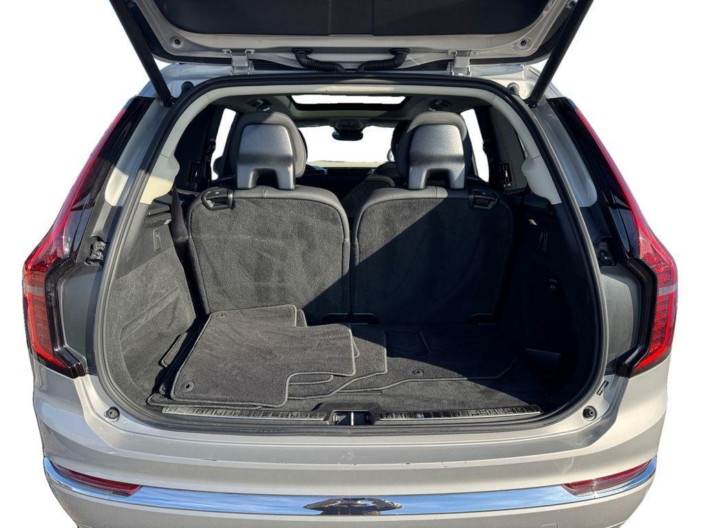 Volvo XC90 2025