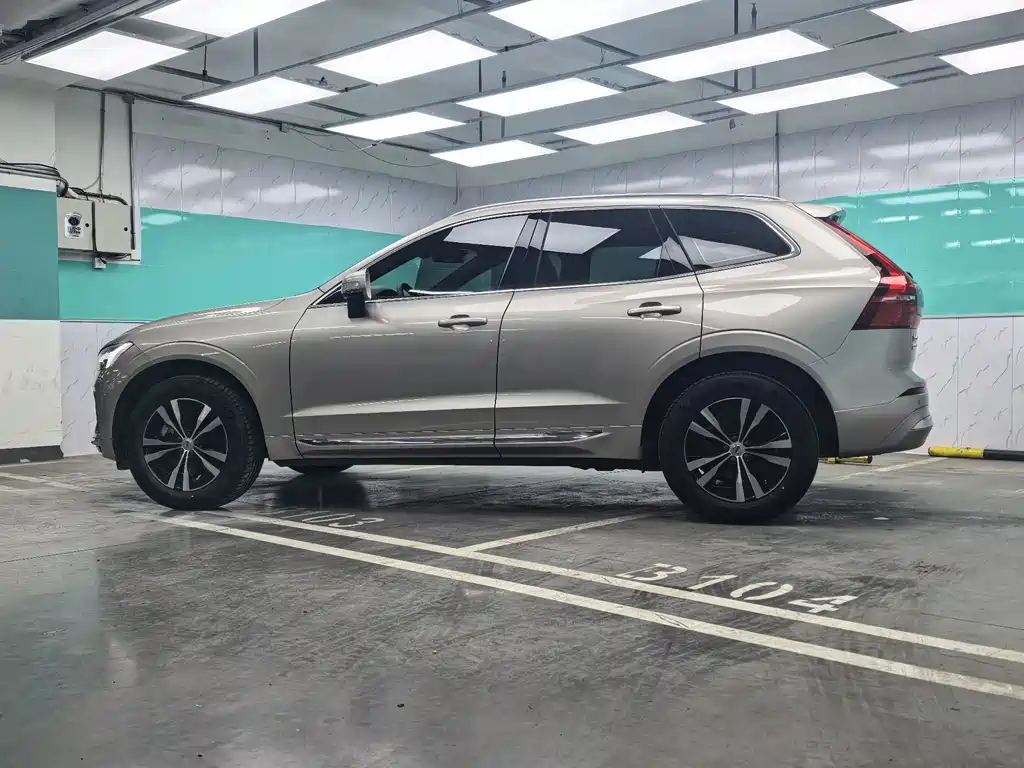 Volvo XC60 2023