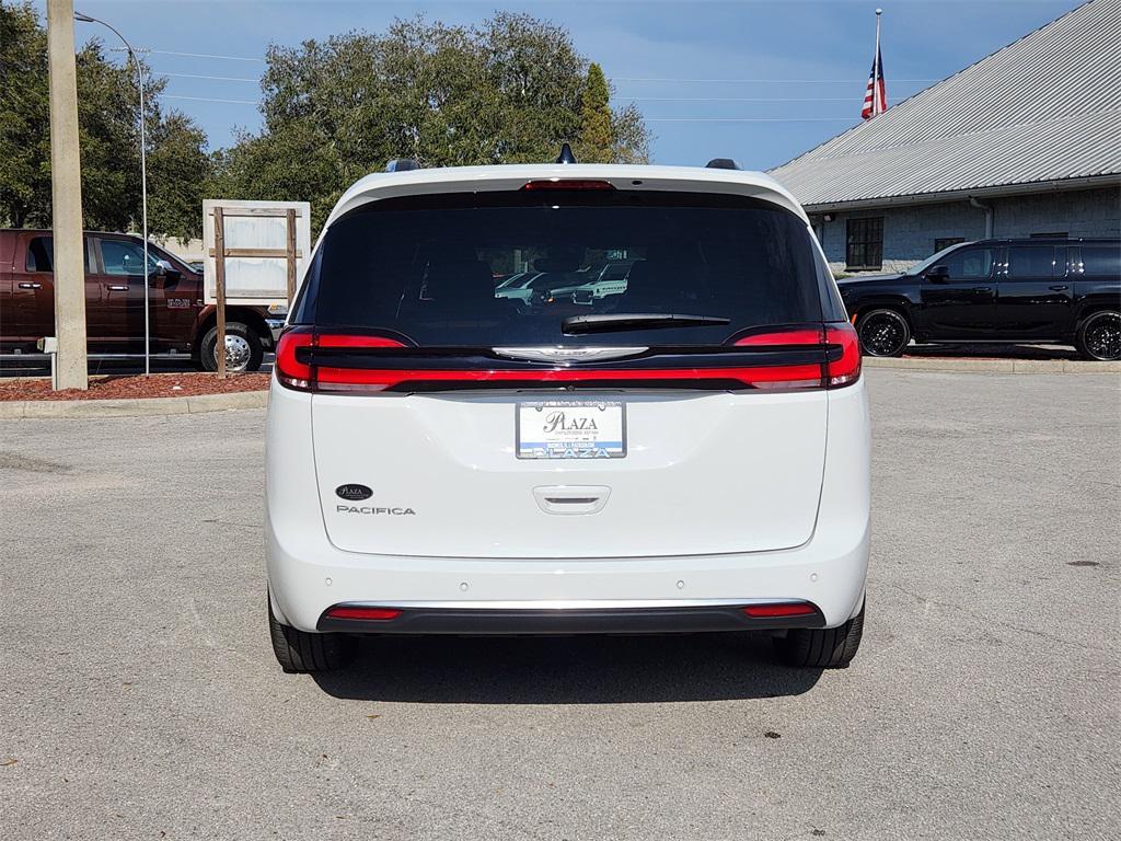 Chrysler Pacifica 2024