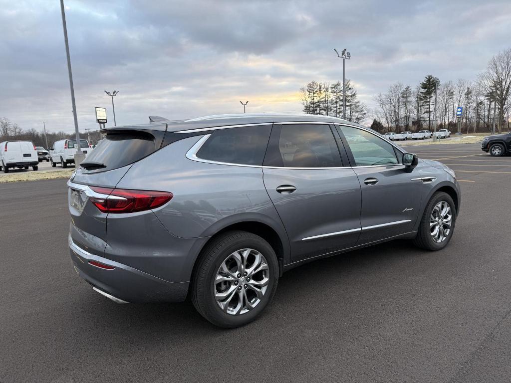 Buick Enclave 2021