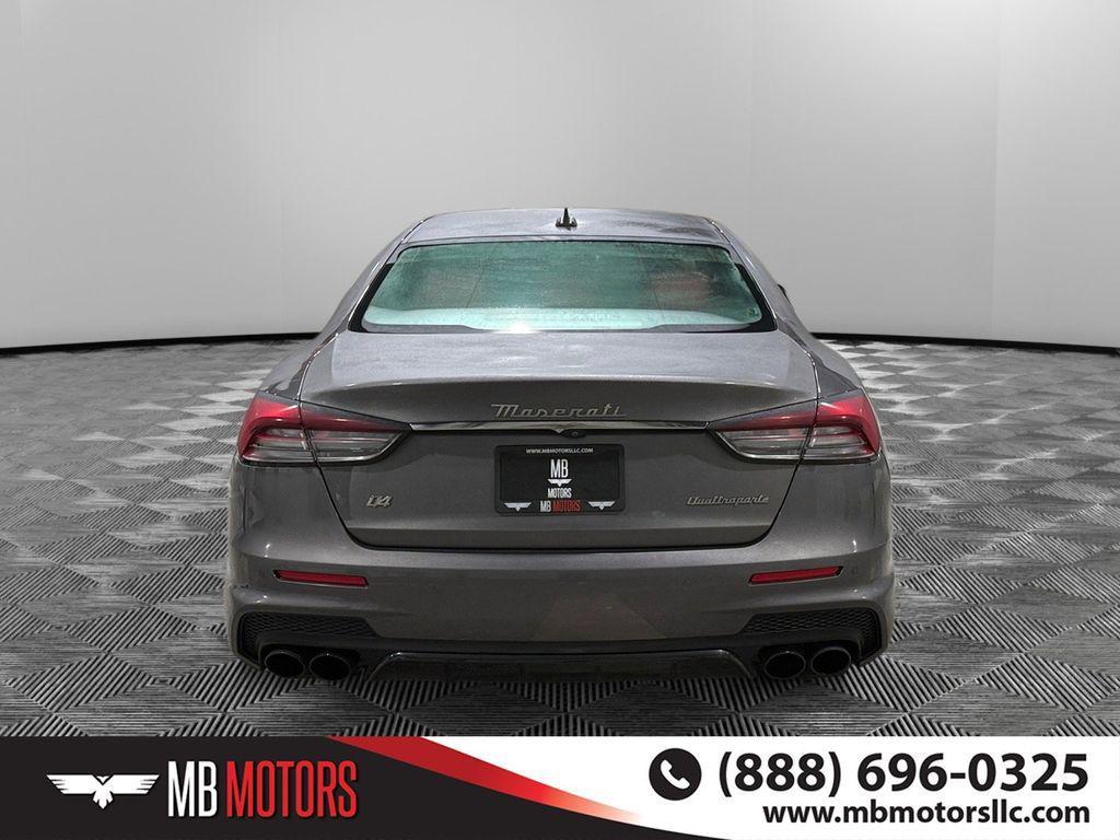 Maserati Quattroporte 2022