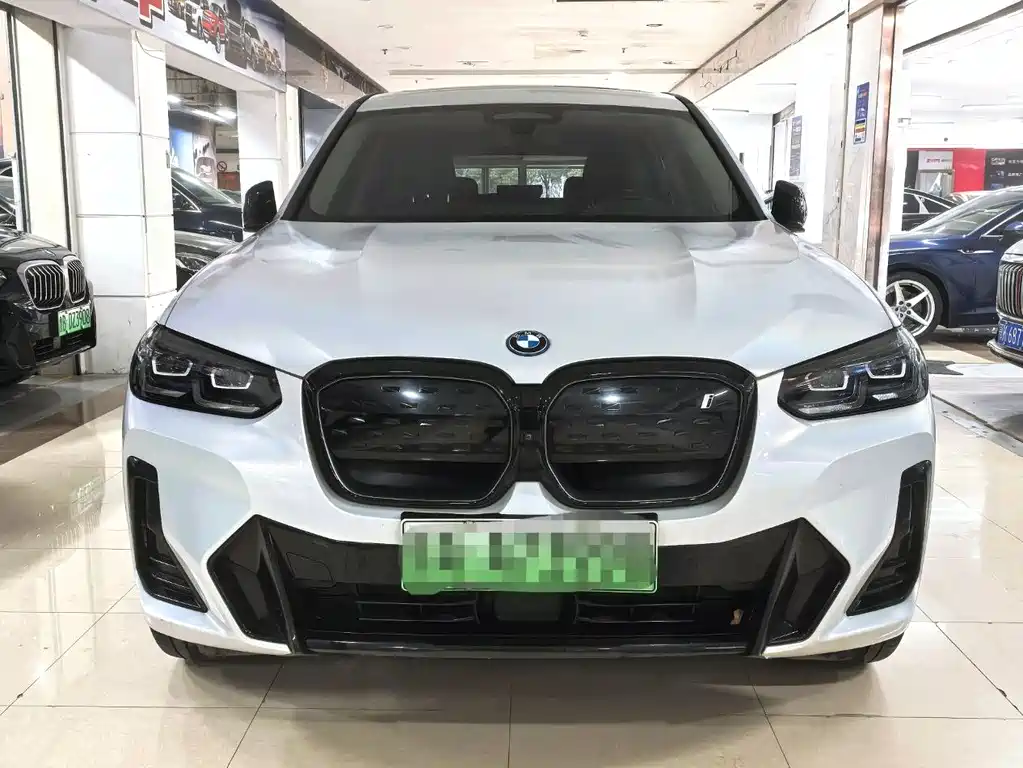 BMW iX3 2022