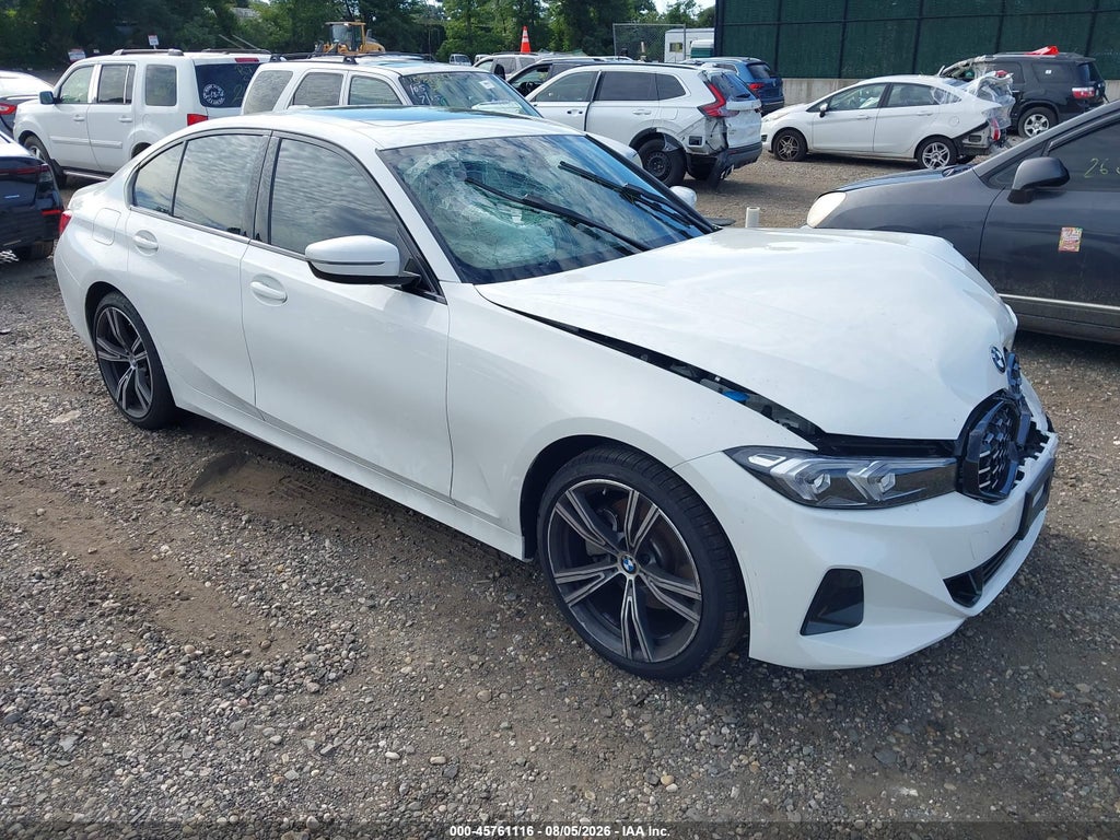 BMW 330 2023