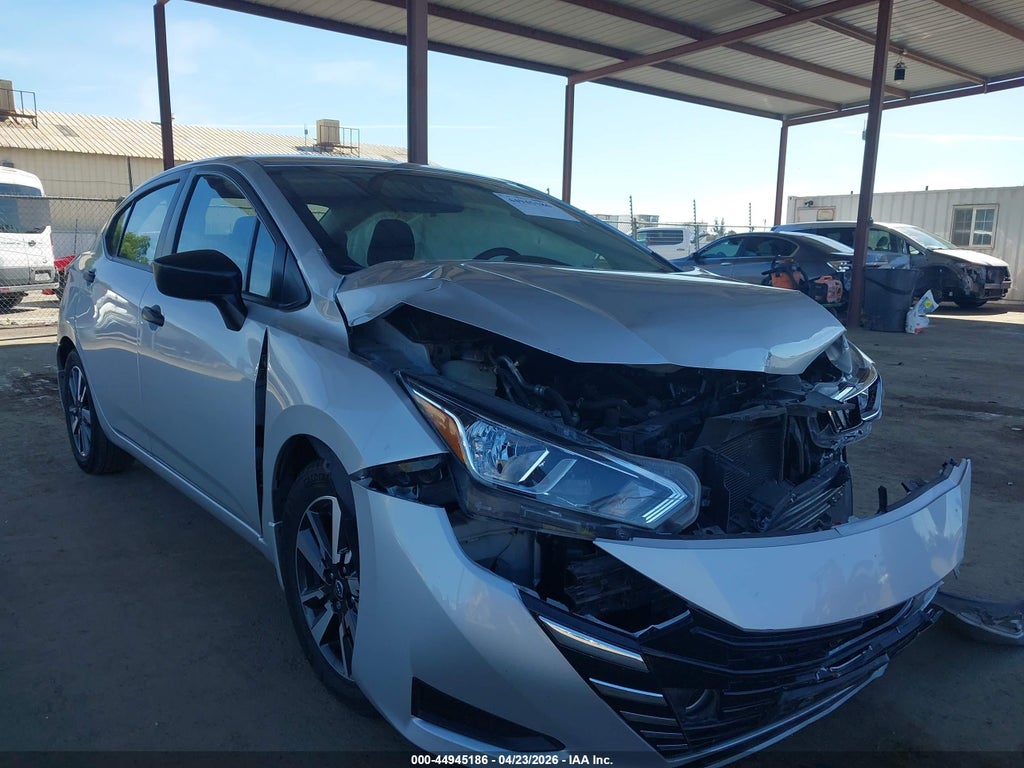 Nissan Versa 2024