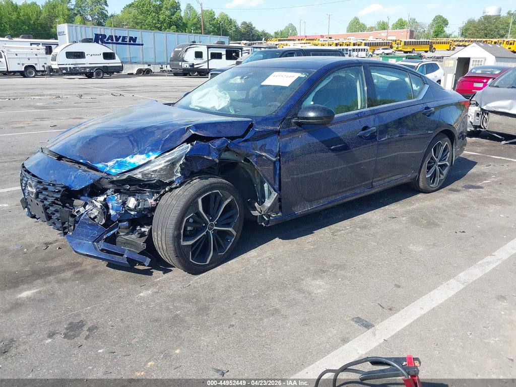 Nissan Altima 2024