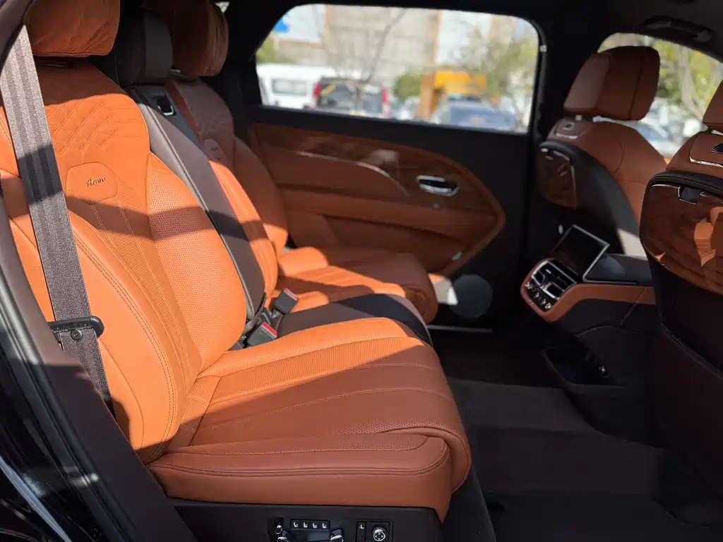Bentley Bentayga 2023