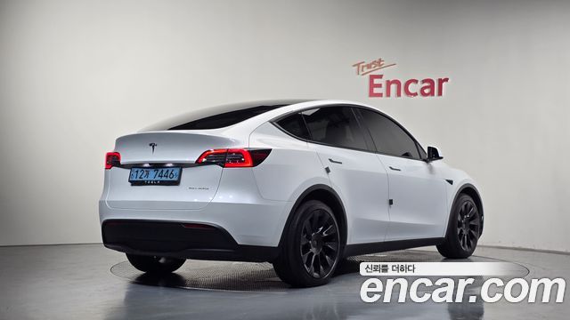 Tesla Model Y 2022