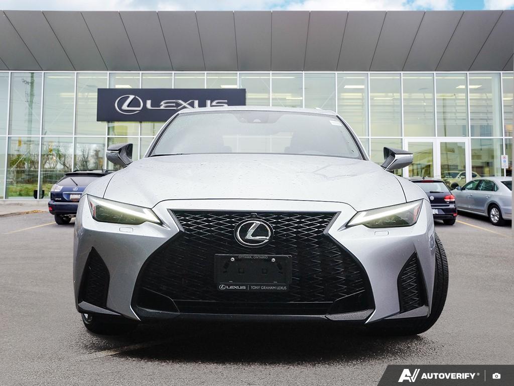 Lexus IS 300 2024